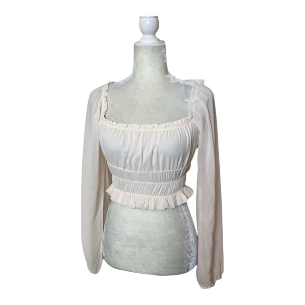 NWT! Forever 21 Cropped Puff Long Sleeve Blouse Top Cream Ivory Smocked Sz Small - Picture 3 of 11